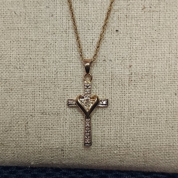 GF 22" necklace with Silver .925  & gold cross with heart - Picture 1 of 7